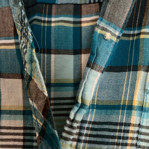 $5 EUC Eddie Bauer Flanel Print Short Sleeved Buttoned Top - Picture 5 of 6